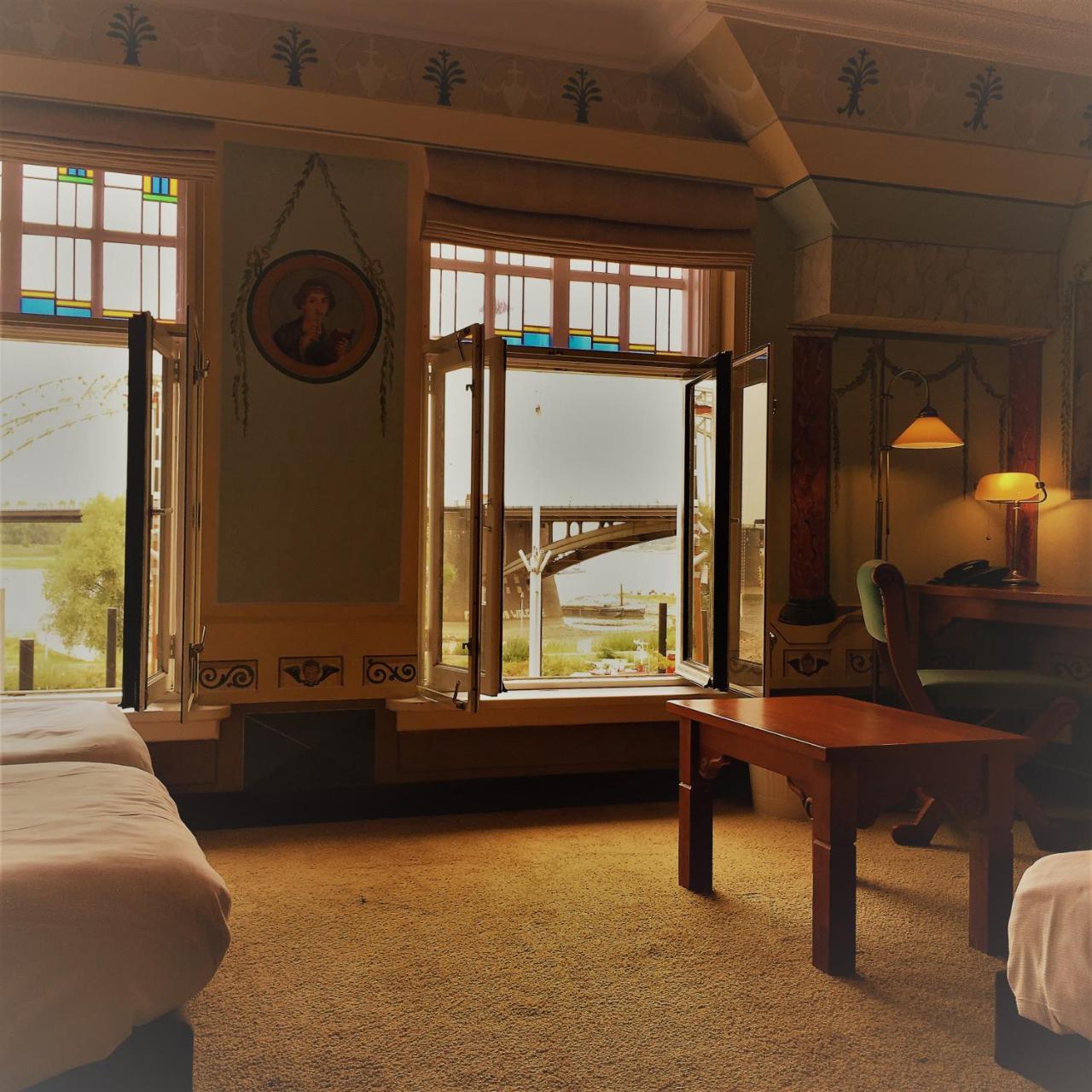 Courage Hotel 3*